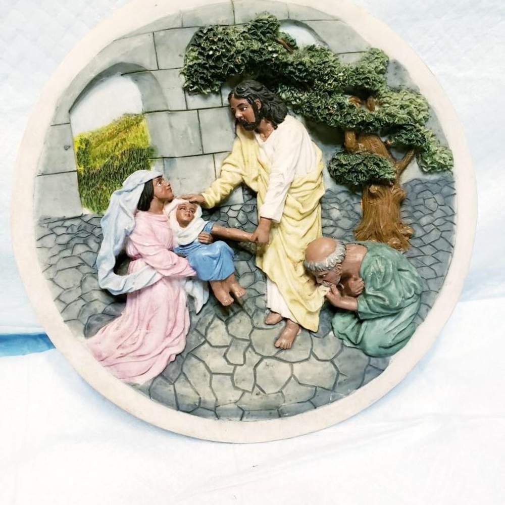 Religious theme plate